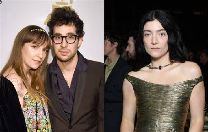 Lena Dunham and Jack Antonoff attend the the New York 2017 premiere of &ldquo;Girls