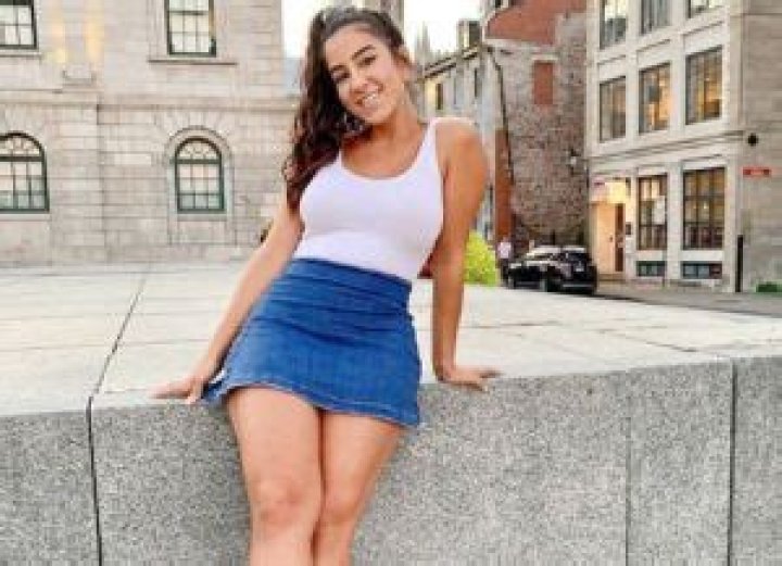 Lena The Plug (Youtuber) Wiki, Biography, Age, Height, Weight, Boyfriend, Baby, Net Worth