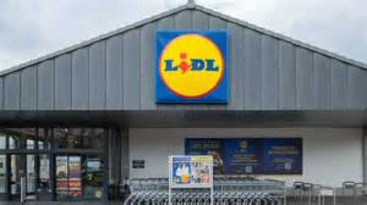 Lidl's speedy noodle, 69p and Pot Noodle, &pound;1.20