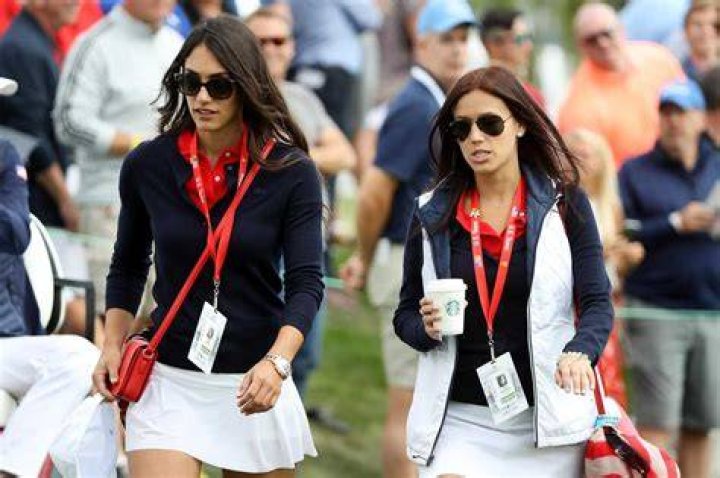  Like Thomas, Jillian (right) is from Kentucky