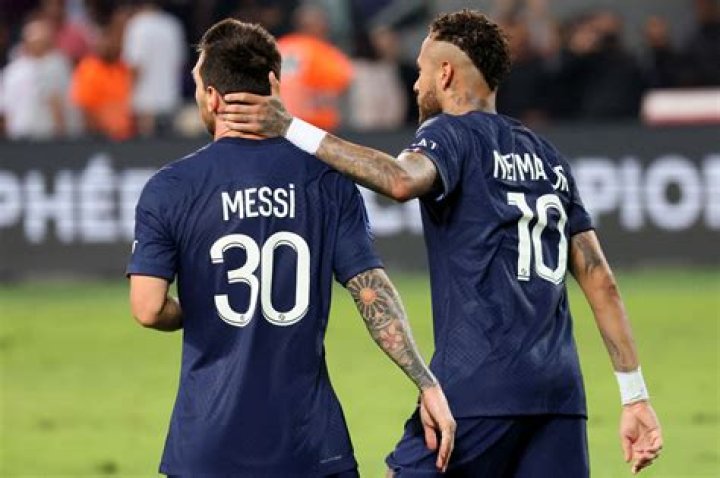 Lionel Messi and Neymar played together with Kylian Mbappe for the first time in the Champions League