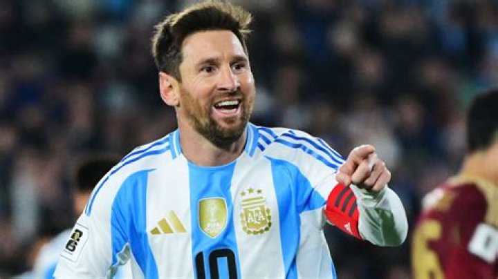 Lionel Messi's arrival at PSG earned the club over &pound;600m