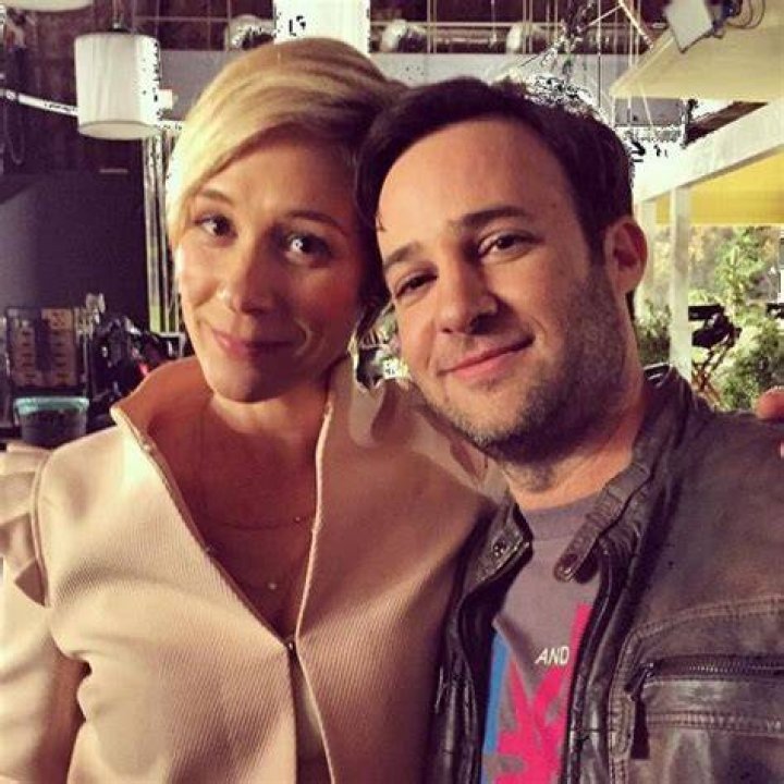 Liza Weil and Danny Strong in Gilmore Girls