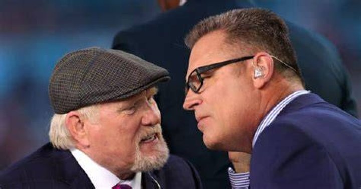 Long and Bradshaw have been on TV together for 30 years now