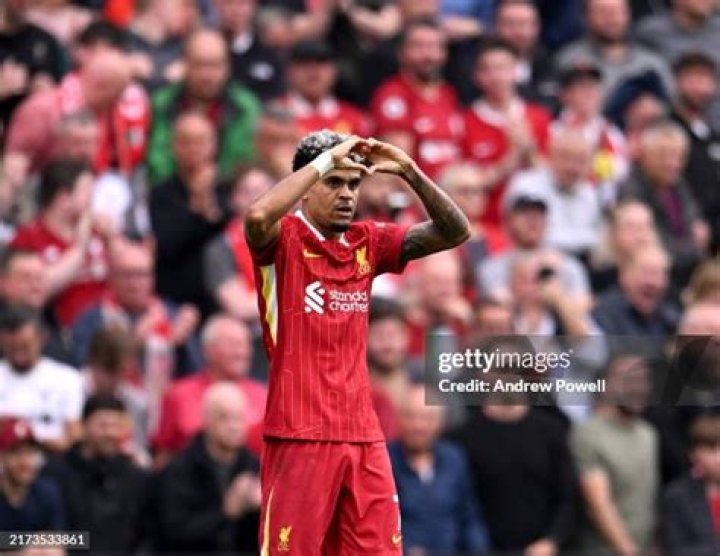 Luis Diaz scored the opening goal of the game for Liverpool at Stamford Bridge