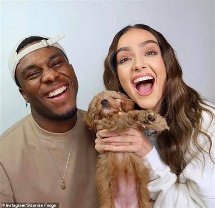 Luke and Siannise met on the winter 2020 series of Love Island, and have been together ever since