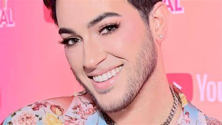 Manny MUA at the YouTube Shopping presents Beauty Festival 2022 in Los Angeles, California on June 16, 2022