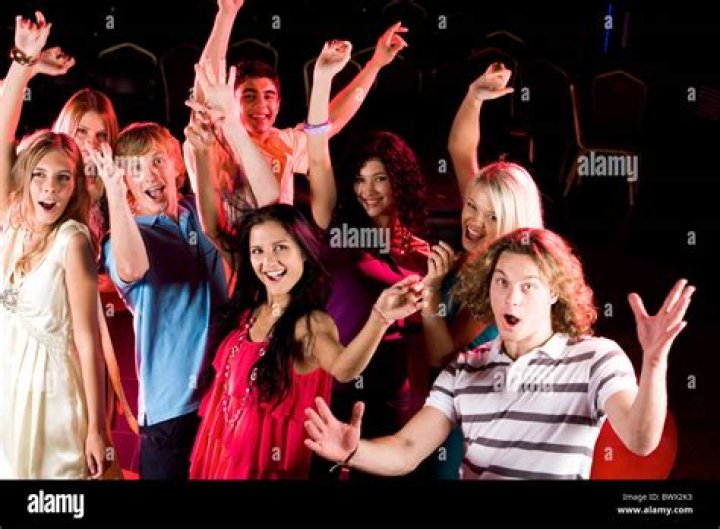 Many friends gathered to celebrate Spring Break and have fun on the beach