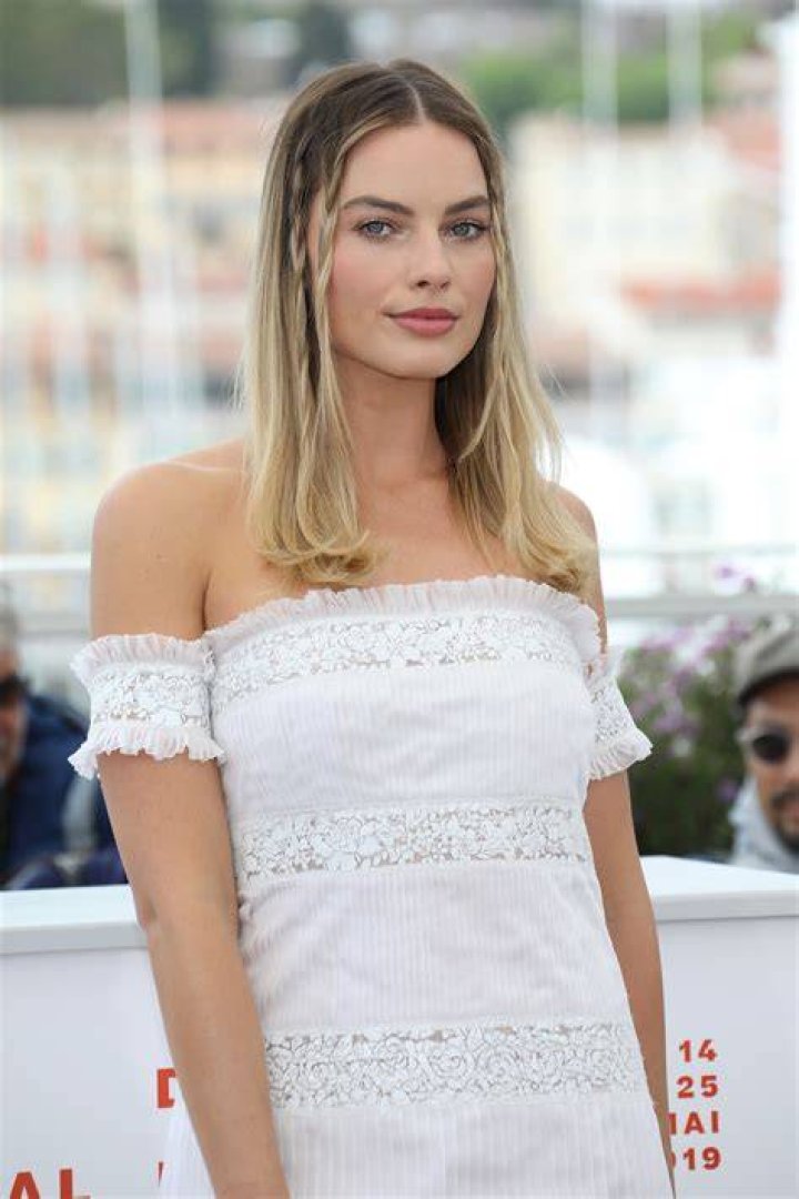 Margot Robbie Braids Cannes May 22, 2019