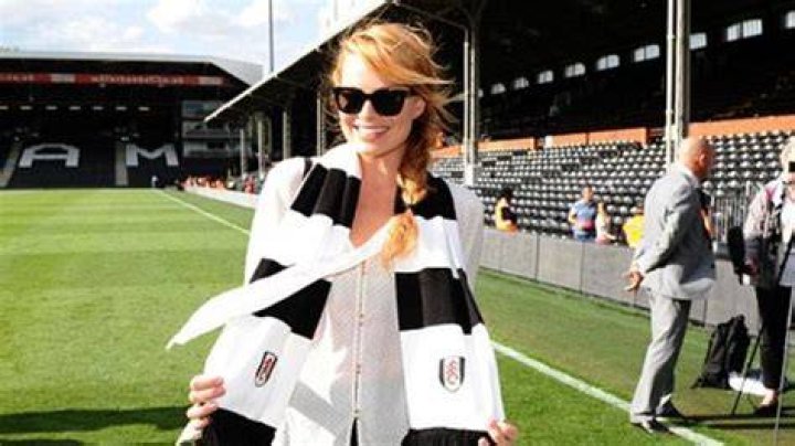 Margot Robbie is a football fan, who follows the Socceroos