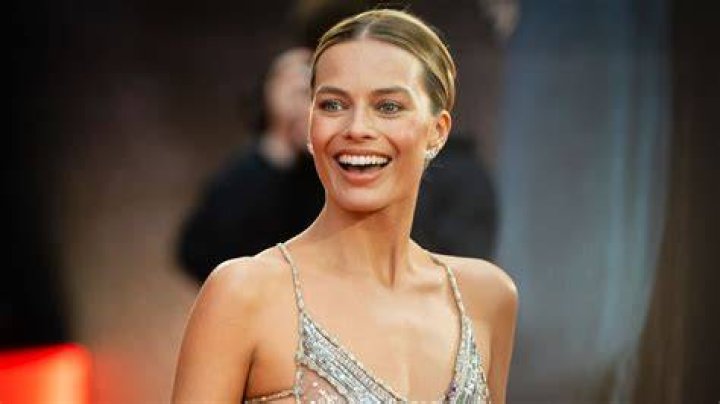 Margot Robbie&rsquo;s dedication to Barbie with her red carpet outfits was unmatched