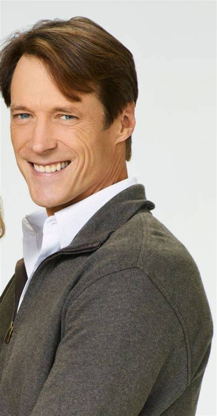 Matthew Ashford was Jack Deverau and Lisa Rinna was Billie Reed