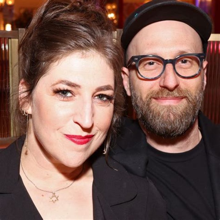  Mayim Bialik is set to star in the US version of Miranda