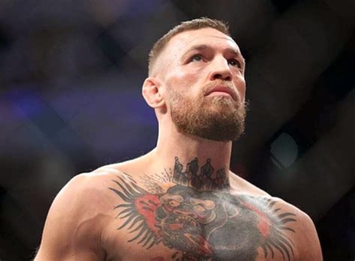 McGregor first introduced the buzz cut in 2016