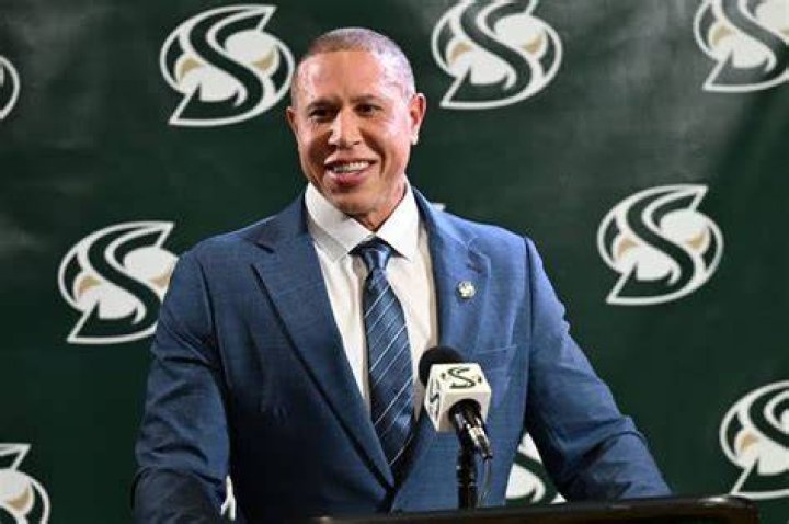 Michael Bibby Age, Wiki, Biography, Wife, Children, Salary, Net Worth, Parents