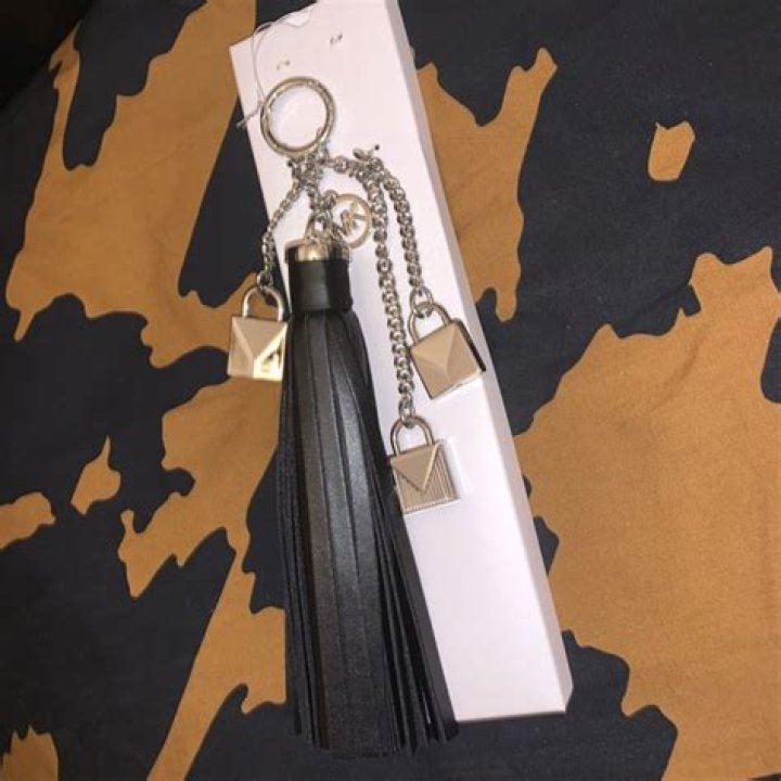 michael-kors-sale-tassel-charm