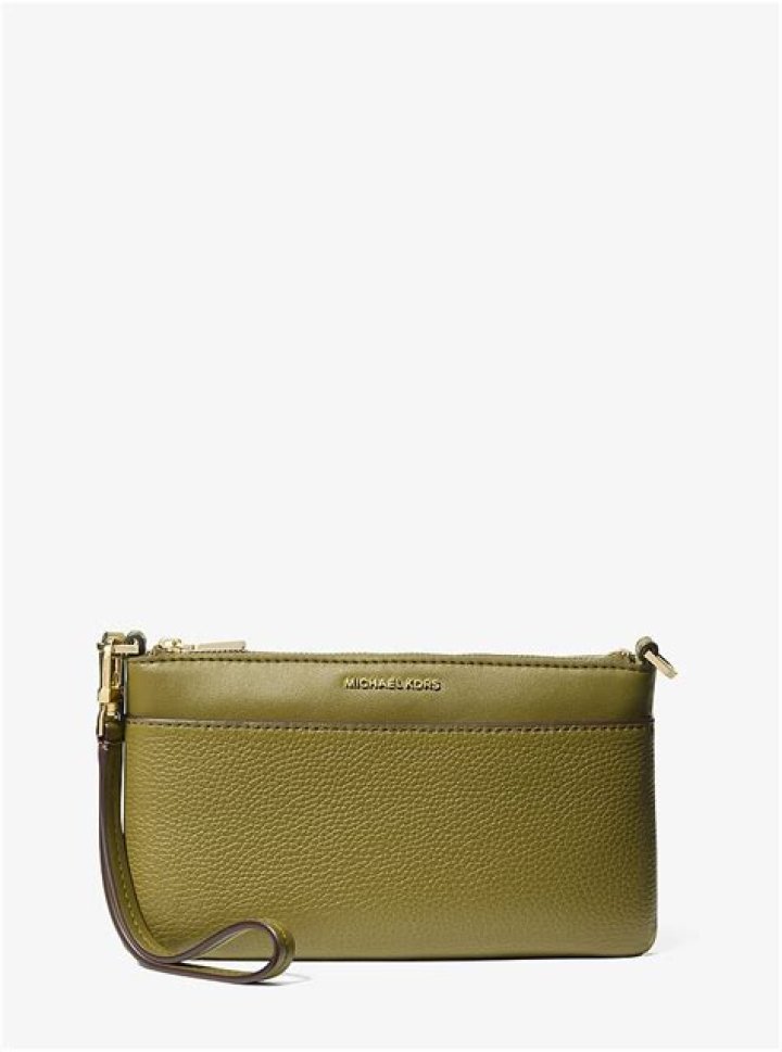 michael-kors-sale-wristlet