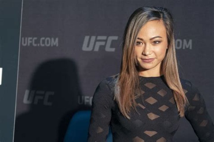  Michelle Waterson will not be pulling any punches against Carla Esparza