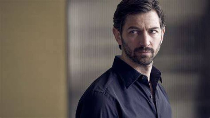 Michiel Huisman as Alex in The Flight Attendant Who Killed Alex in The Flight Attendant Book