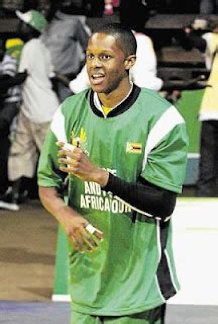 Mugabe Jr plays basketball in Zimbabwe