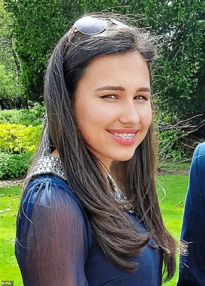 Natasha collapsed on the flight to Nice, and died in a hospital in France