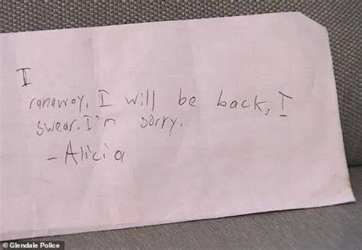 Navarro left a note with her mother Jennifer Nunez, who has been searching for her daughter ever since
