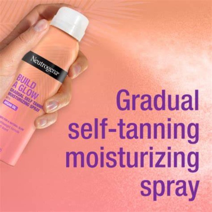 Neutrogena BuildAGlow Gradual Self-Tanning Moisturizing Spray