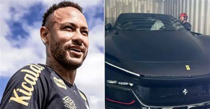 Neymar shows off his new hairstyle