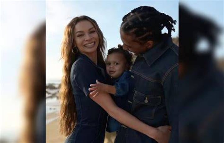 Nick, Alyssa and Zen were able to spend one last sunset together on the beach