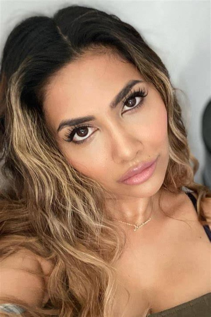 Nosheen Phoenix: Age, Wiki, Bio, Height, Boyfriend, Instagram