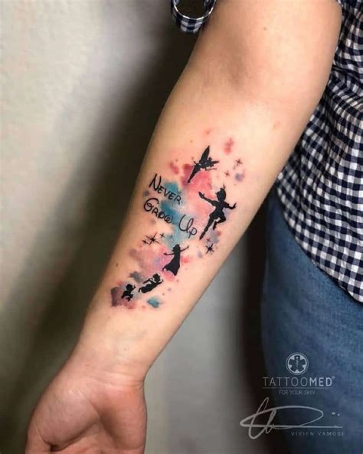 One surprisingly tattooed Peter Pan flexed for the camera