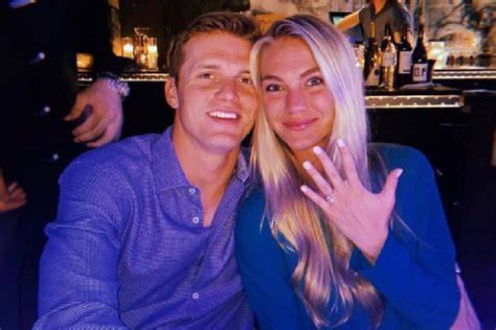 Parker McCollum is engaged to Hallie Ray Light