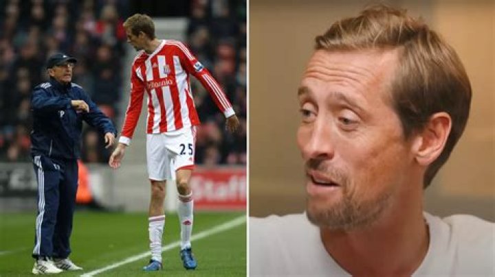 Peter Crouch reckons Tony Pulis' Stoke would have give prime Barcelona a run for their money