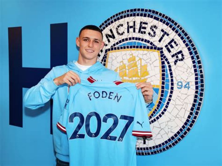 Phil Foden is still in a relationship with long-term girlfriend Rebecca Cooke