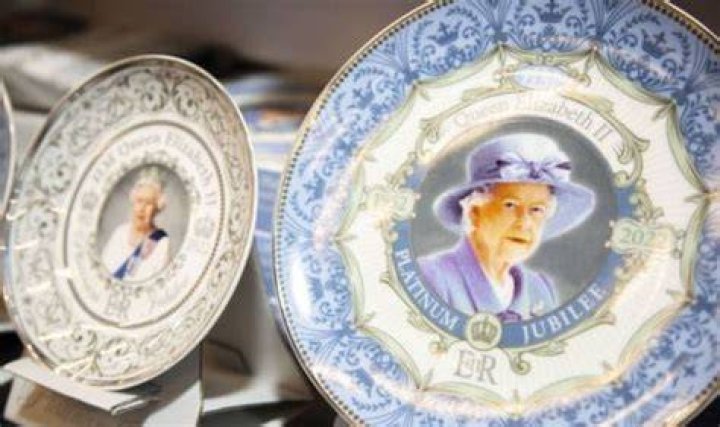 Platinum Jubilee crockery