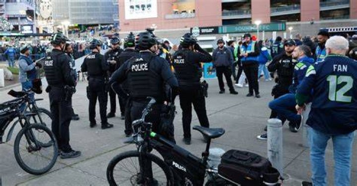 Police are gearing up for a busy night as thousands of Brits head out on the town