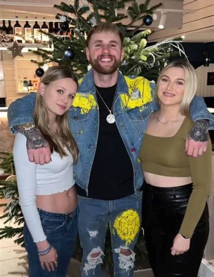 Prankster Kristen Hanby claims to have dyed his girlfriend blue after putting fabric dye in her bath