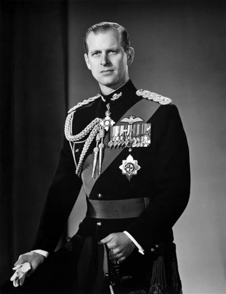  Prince Philip poses at the RAF Club to commemorate the 75th Anniversary of the Battle of Britain