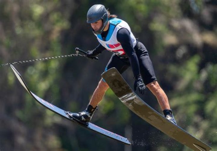 Promising waterskier Micky Geller has died at the age of 18