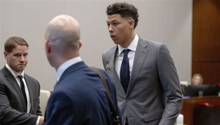 Prosecutors Drop 3 Felony Charges Against Patrick Mahomes Brother Jackson