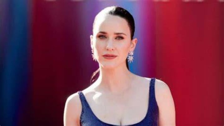 Rachel Brosnahan Reveals What She Kept From Marvelous Mrs Maisel Set After Final Season 2 Kelly and Ryan