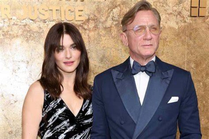 Rachel-Weisz-and-Daniel-Craig-expecting