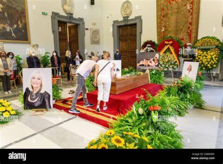 Raffaella Carr&agrave; died Monday, July 5