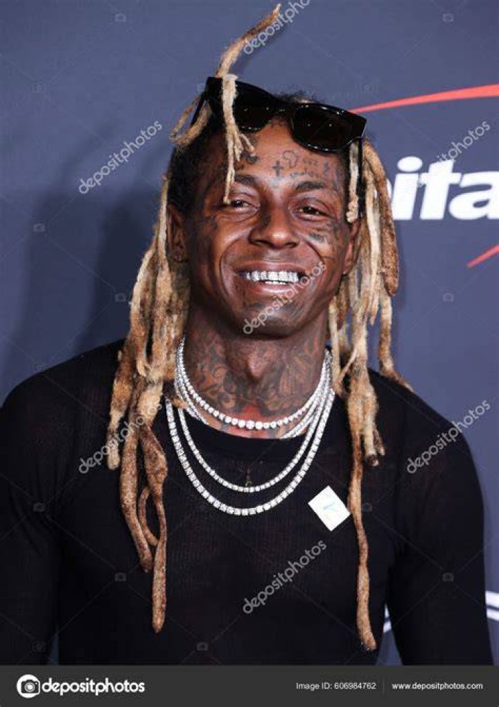 Rapper Lil Wayne is also believed to be a Bloods gang members