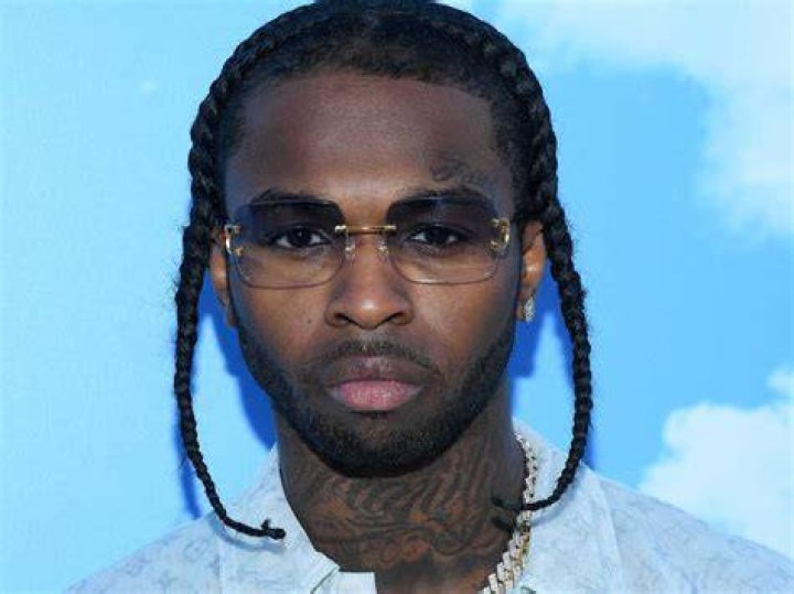 Rapper Pop Smoke died in 2020