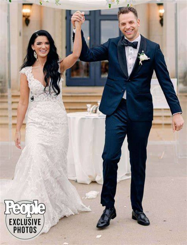 Raven Gates and Adam Gottschalk Expecting