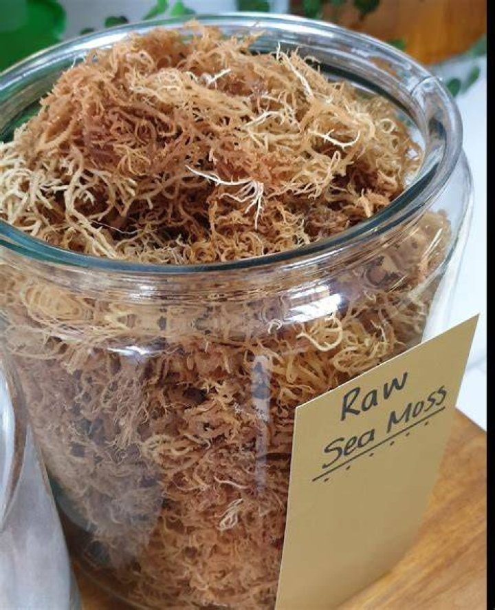 Raw sea moss can be purchased to make a gel to add to smoothies