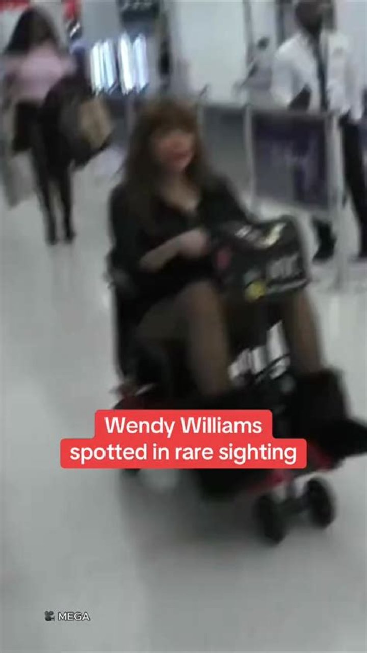 Recently, Wendy had also been crushing on CNN reporter Boris Sanchez