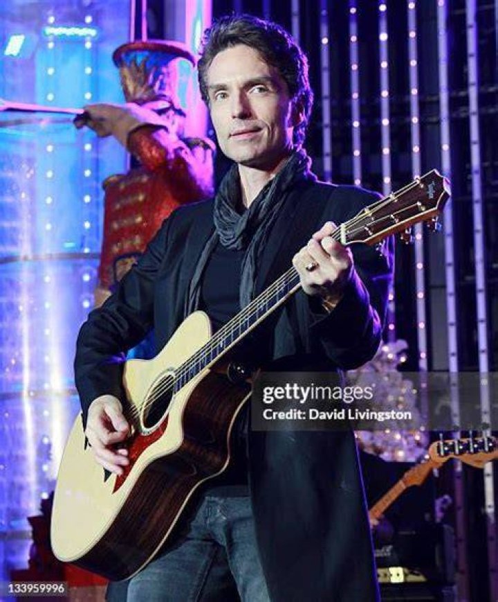 Recording artist Richard Marx performs on stage at the CityWalk Christmas Tree Lighting Ceremony