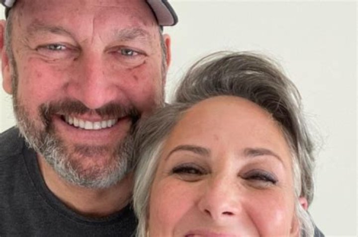 Ricki Lake has tied the knot with fianc&eacute; Ross Burningham